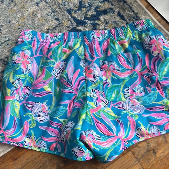 Lilly Pulitzer Luxletic gym shorts - Picture 7 of 7